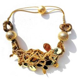 Collier oro in plexilass e perline