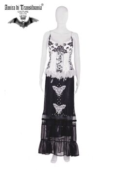 Completo nero e bianco con corset e gonna in pizzo e ricamo