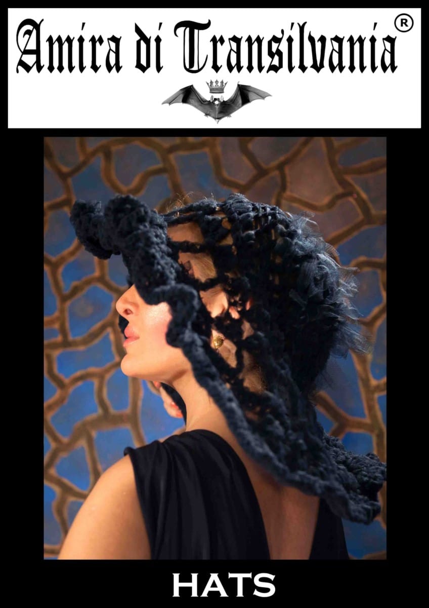 Cappello turchese in tulle brand KnotFur