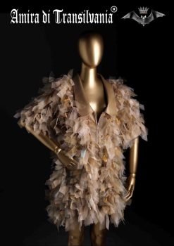 Pelliccia ecologica in nodi di tulle beige