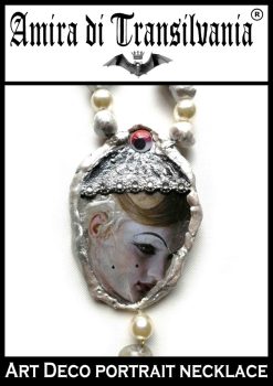 Collana art decò ritratto