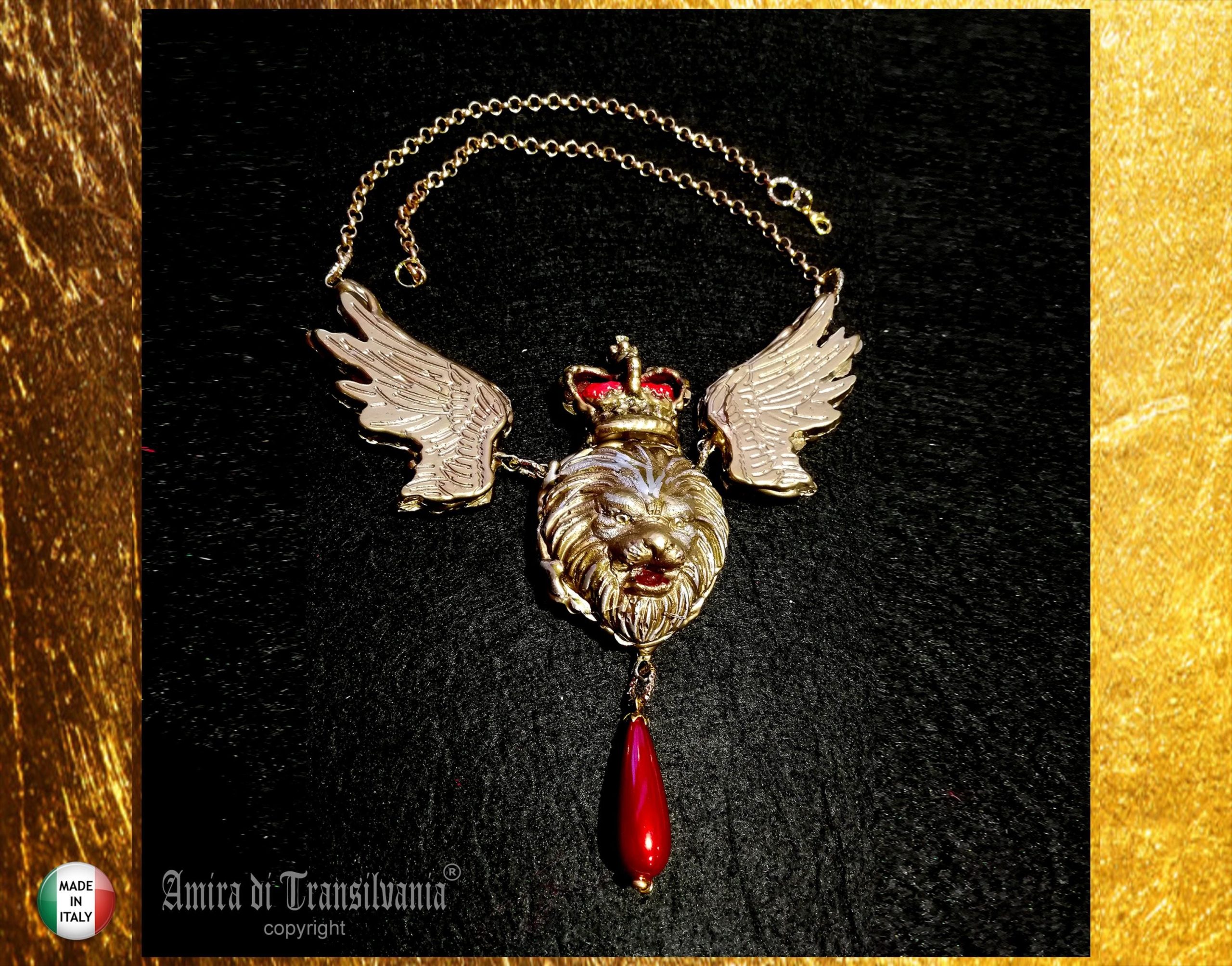 Winged Lion Jewelry, King Gold Bib Necklace, Royal Crown Collar Pearl Drop Pendant Charm