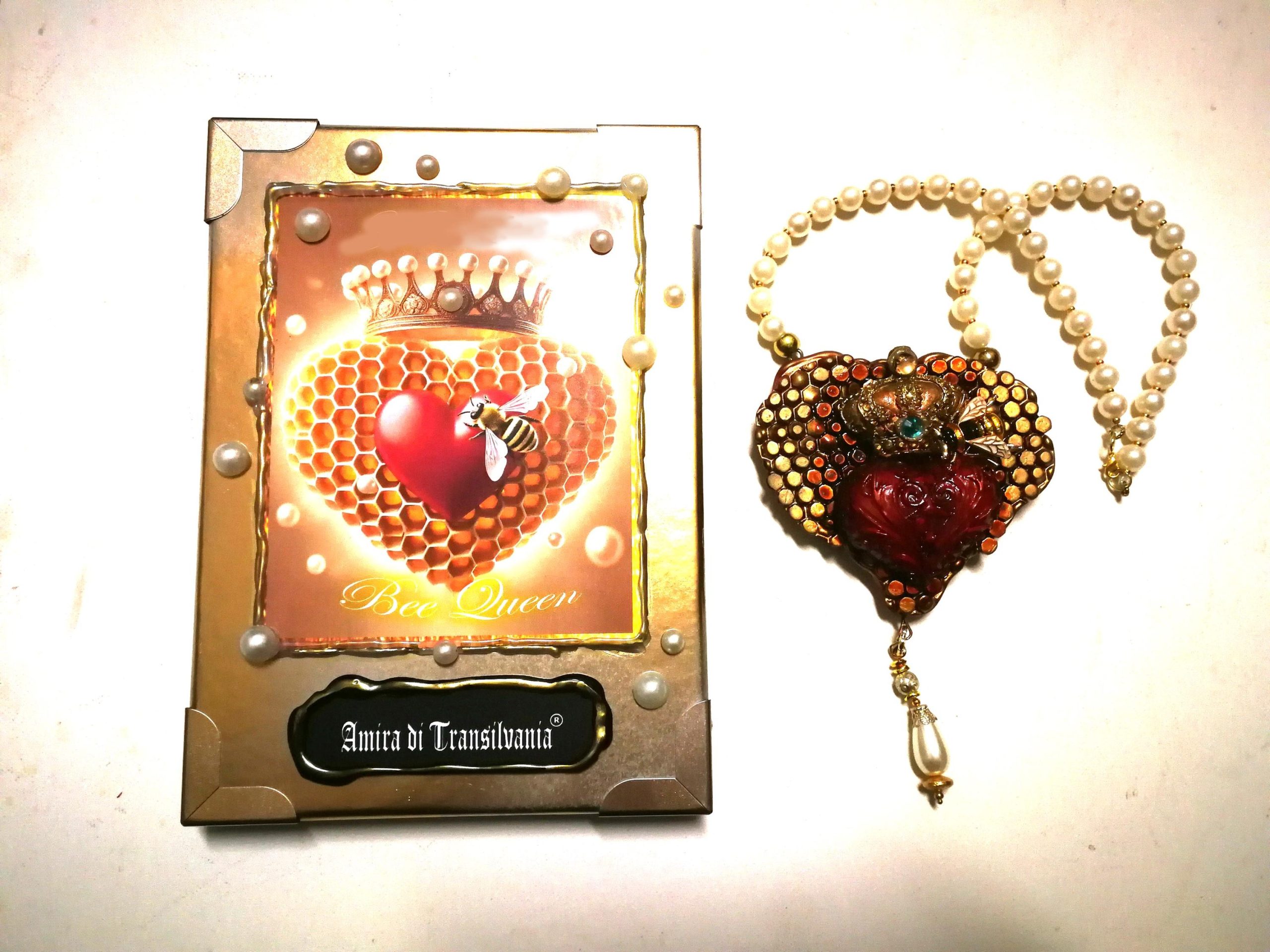 Luxury Necklace, Bee Nest Bumble Honey Pendant, Broken Heart Jewelry Charm Pearl Royal Crown