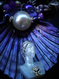 Shell Pendant Amethyst Statement Rhinestone Ball Accents Big Bold Chunky Necklaces Design Beaded Jewelry
