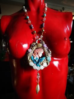 Cameo Silhouette, Marie Antoniette Queen Rococo Pendant, Luxury Medallion Baroque Jewelry, Romantic French Pearls