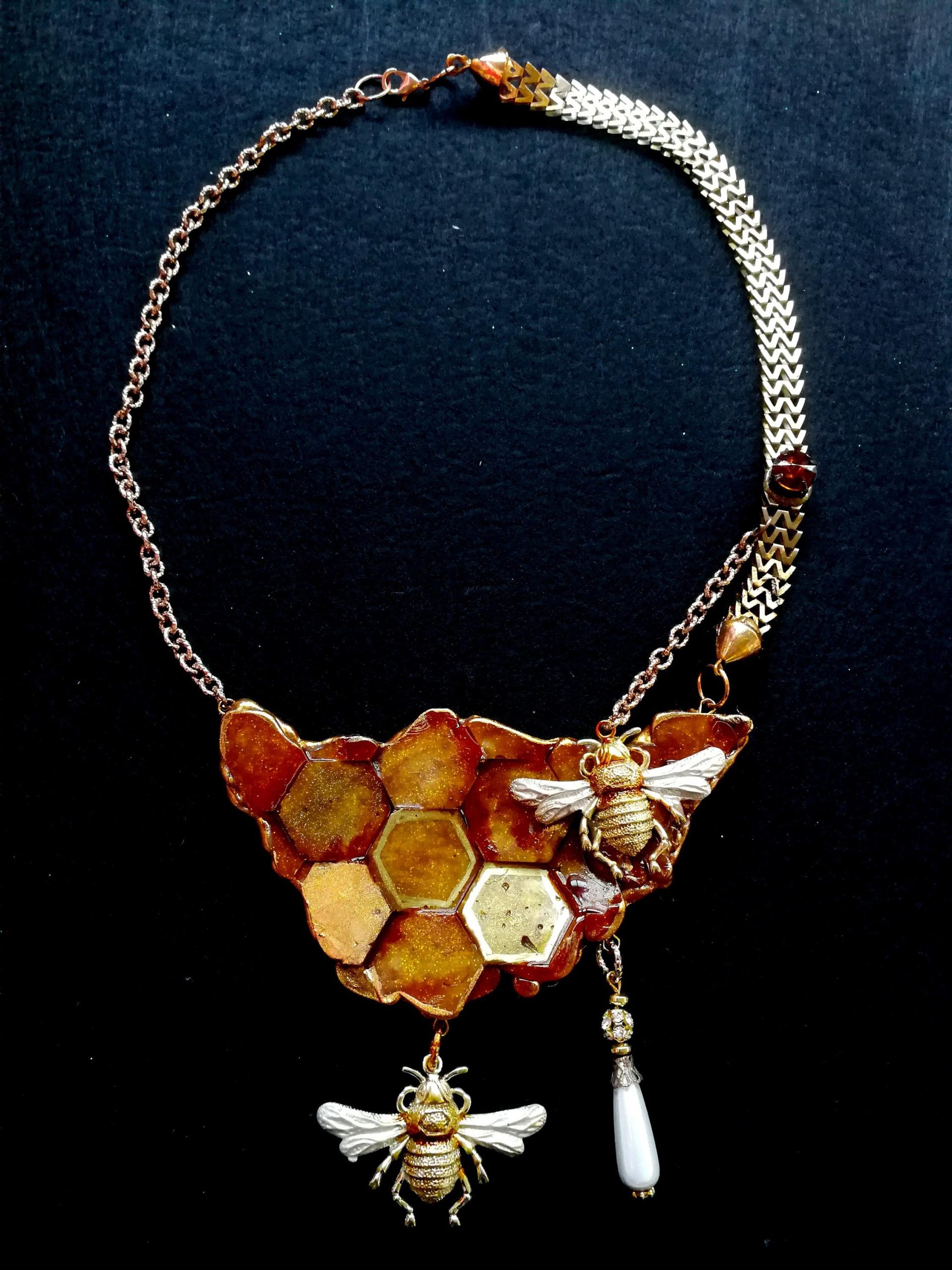 Statement Jewelry, Queen Bee Necklace Luxury Gold Bumble Honey Insect Pendant Sculptural Gemstone Charm