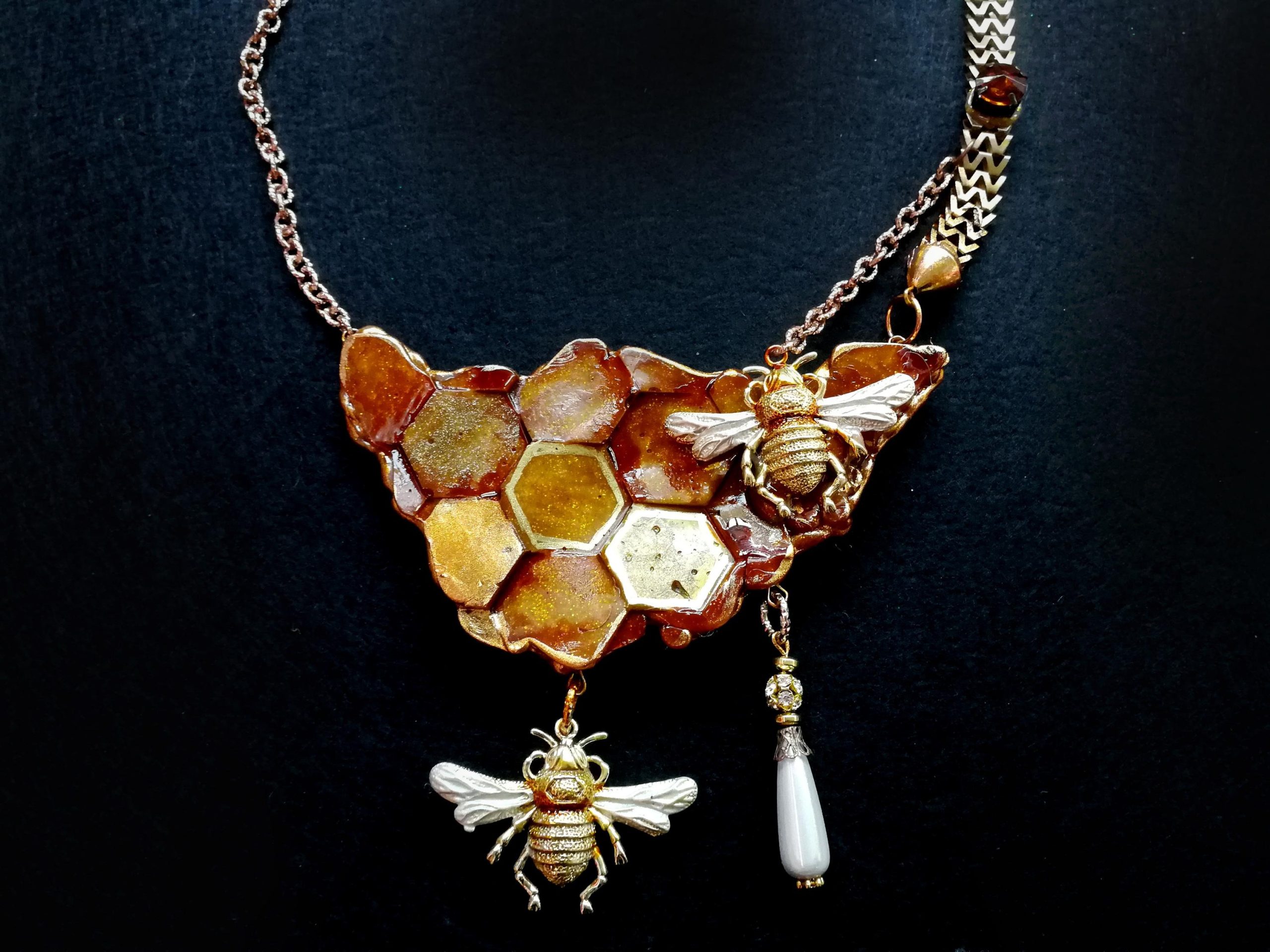Statement Jewelry, Queen Bee Necklace Luxury Gold Bumble Honey Insect Pendant Sculptural Gemstone Charm