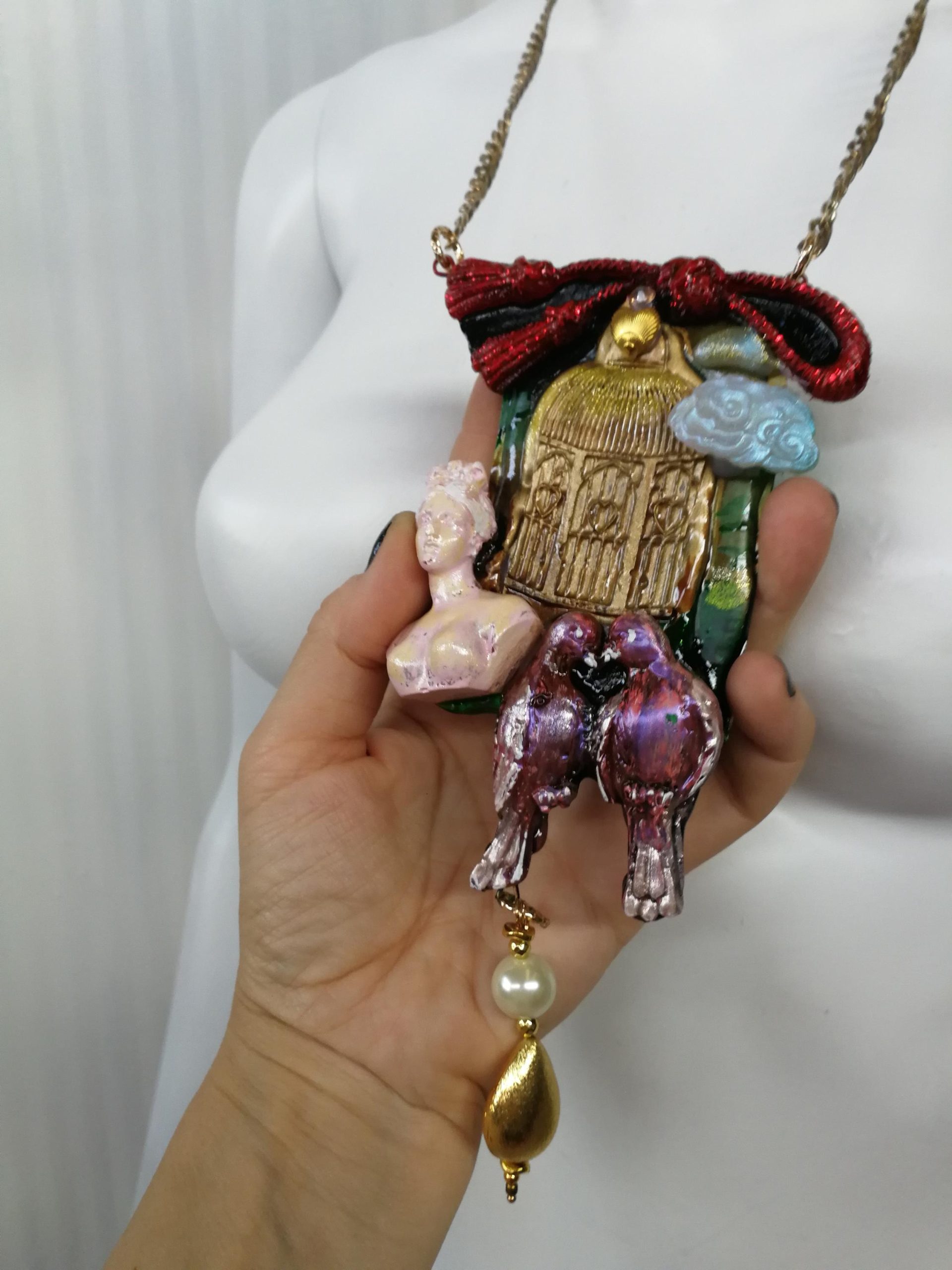 Doll Head Bird Cage Pendant, Art Deco Golden Pearl Charm