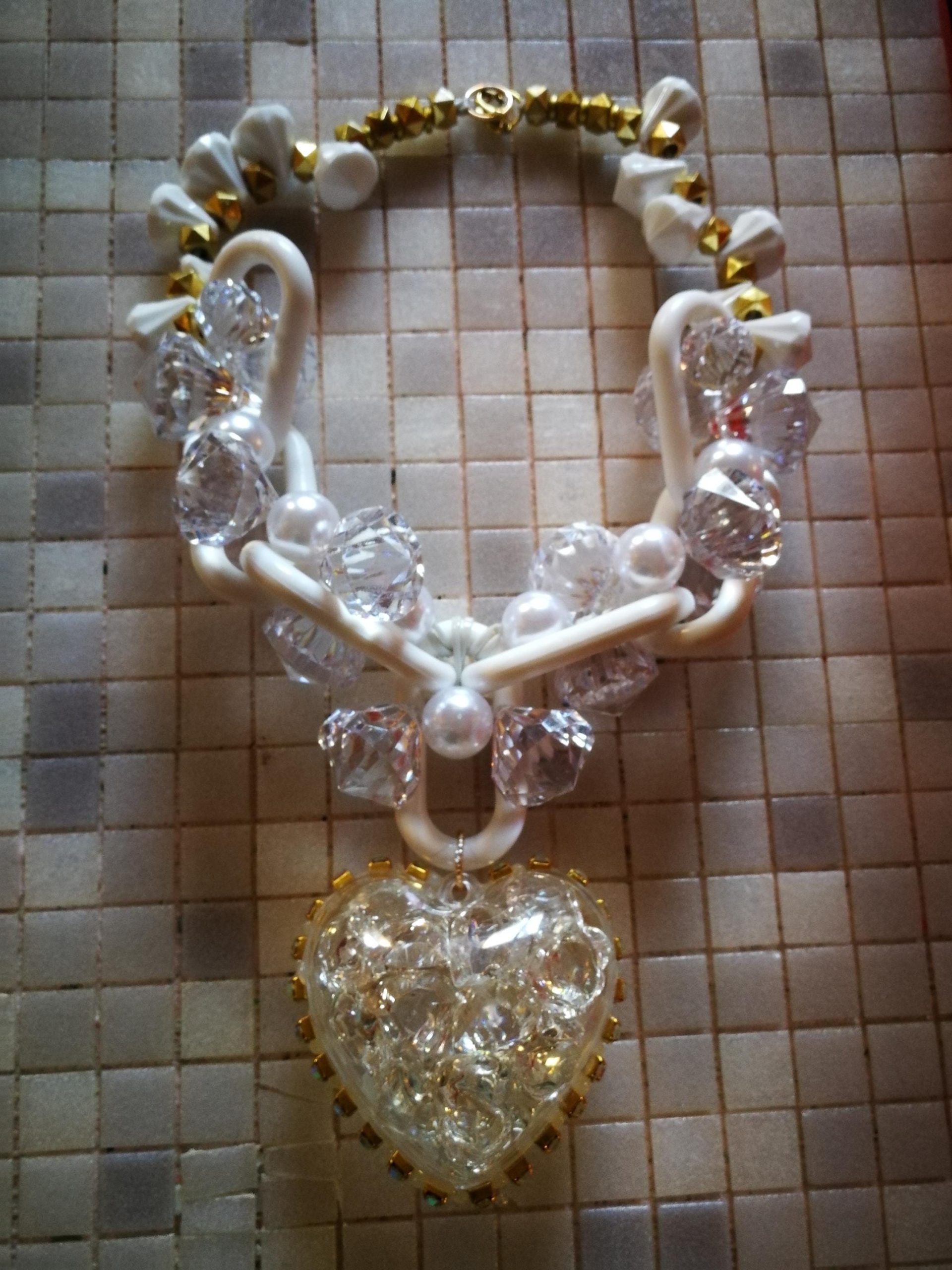 Futuristic Jewelry, Avant-garde Street Style Jewel, Big Bold Chunky Necklaces Heart & Chain Design Pendant
