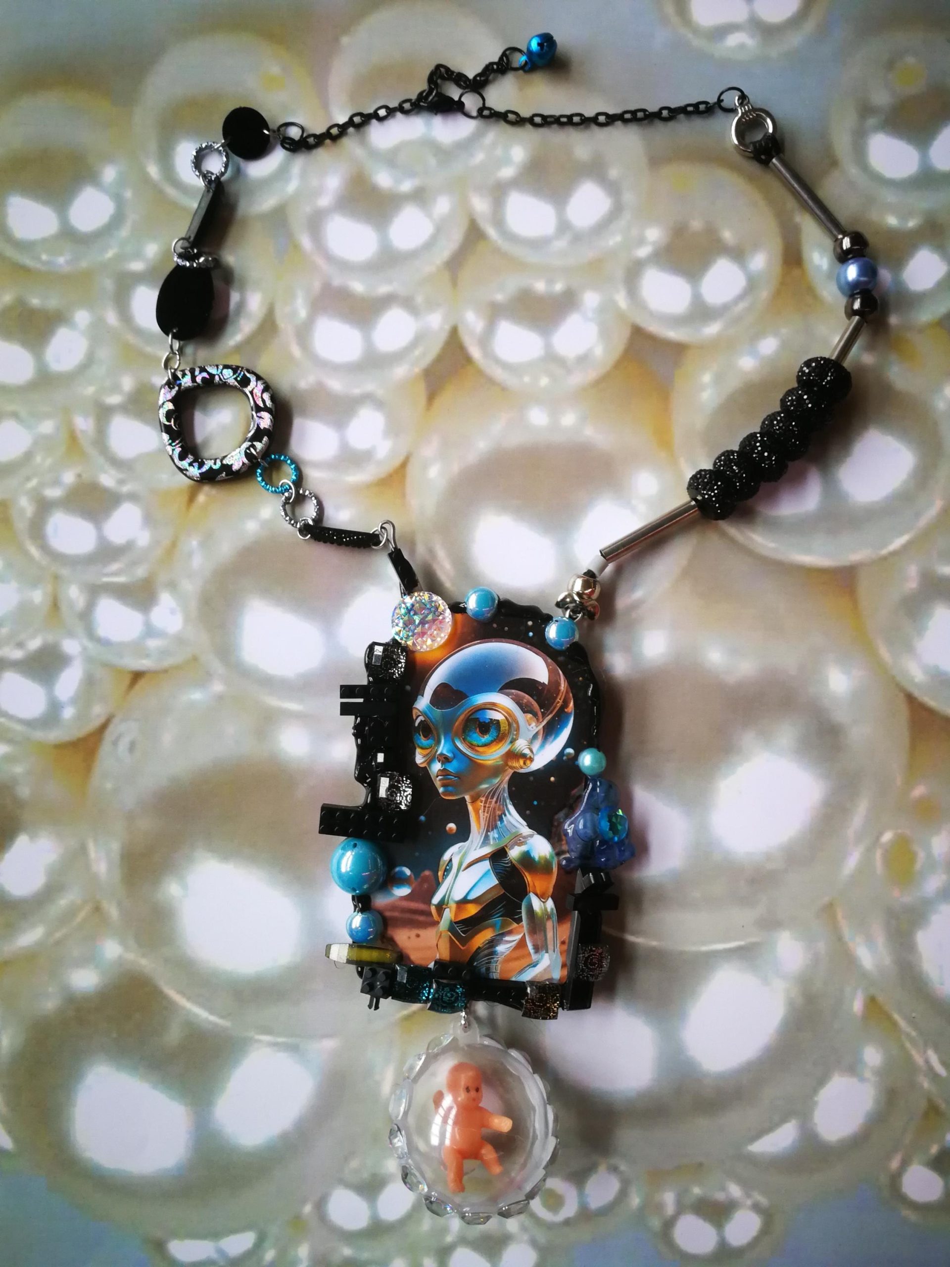 Futuristic Necklace Alien, Avant-garde UFO Jewelry, Area 51 Extraterrestrial E.T Designer Pendant Charm