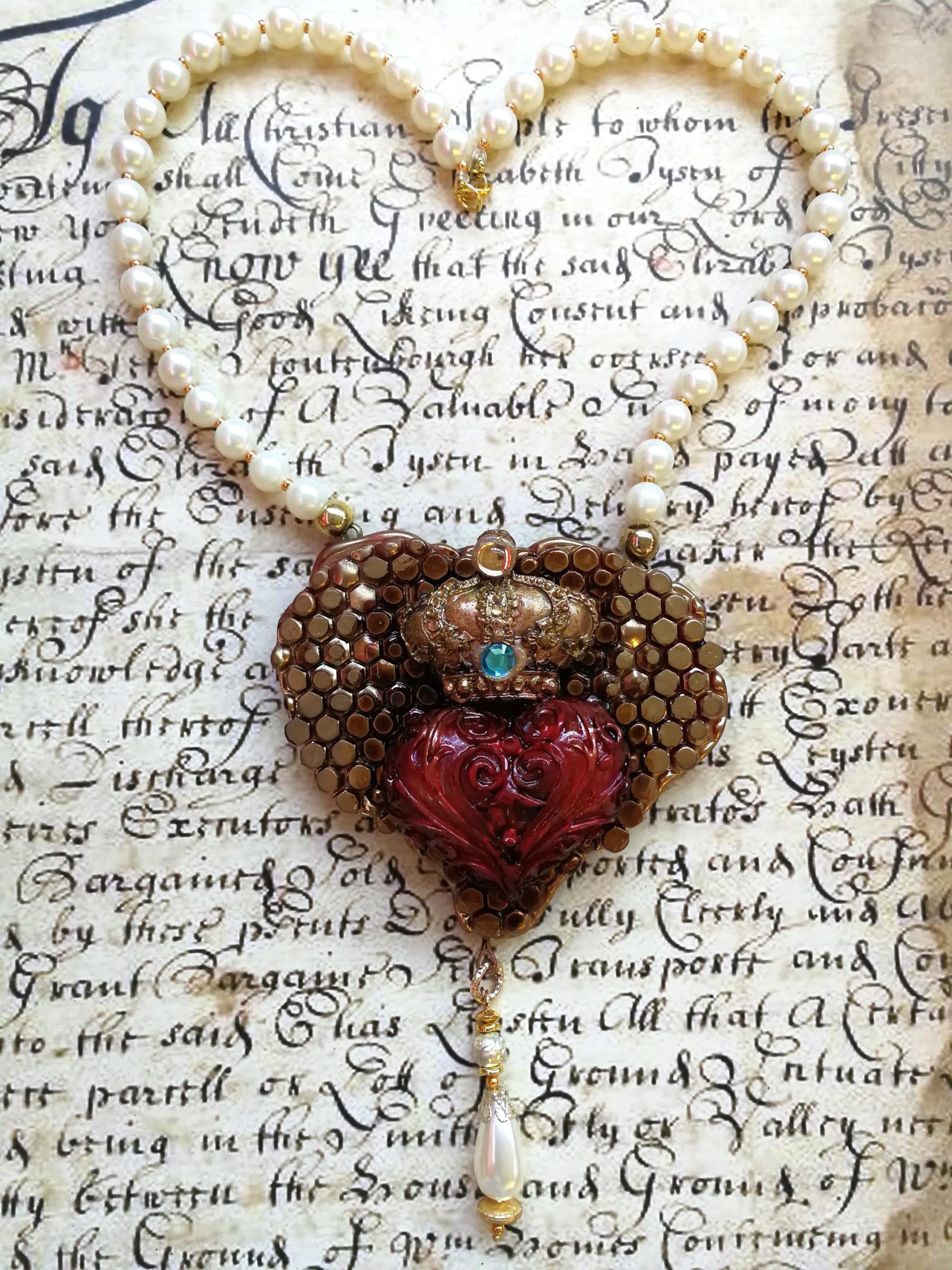 Luxury Necklace, Bee Nest Bumble Honey Pendant, Broken Heart Jewelry Charm Pearl Royal Crown