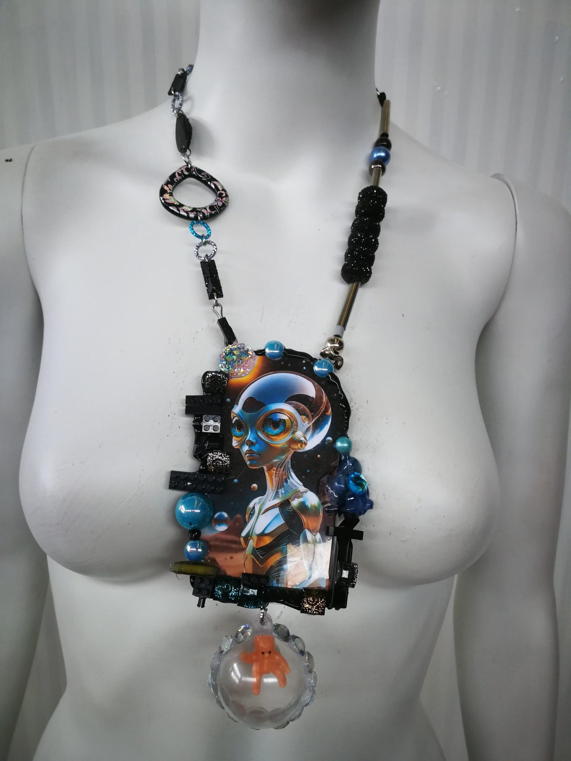 Futuristic Necklace Alien, Avant-garde UFO Jewelry, Area 51 Extraterrestrial E.T Designer Pendant Charm