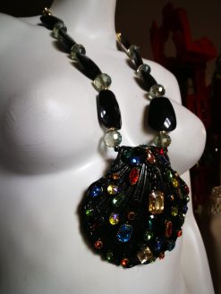 Bejeweled Shell Pendant & Black Design Big Bold Chunky Necklace, Statement Jewelry Luxury Crystal Strass