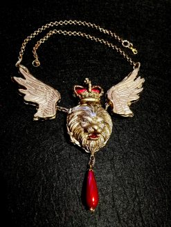 Winged Lion Jewelry, King Gold Bib Necklace, Royal Crown Collar Pearl Drop Pendant Charm