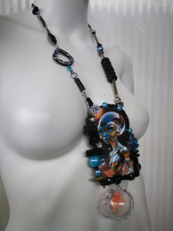 Futuristic Necklace Alien, Avant-garde UFO Jewelry, Area 51 Extraterrestrial E.T Designer Pendant Charm