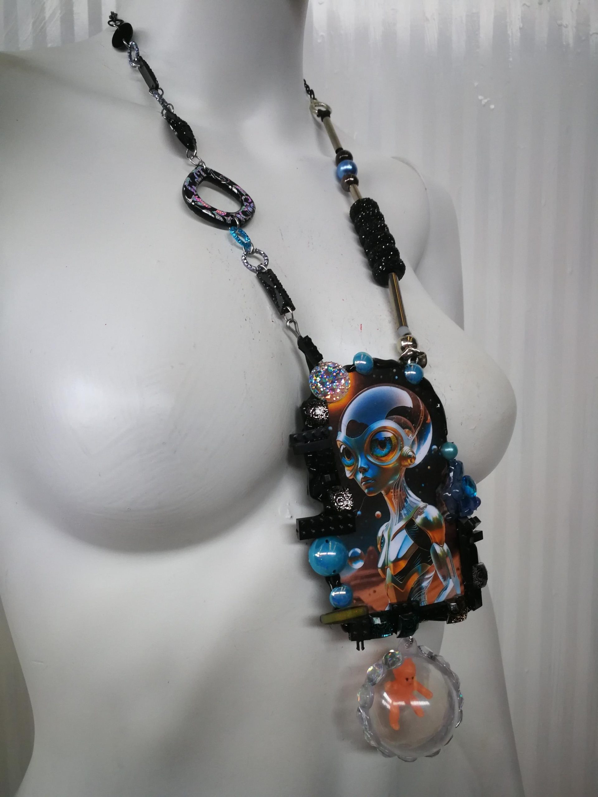 Futuristic Necklace Alien, Avant-garde UFO Jewelry, Area 51 Extraterrestrial E.T Designer Pendant Charm