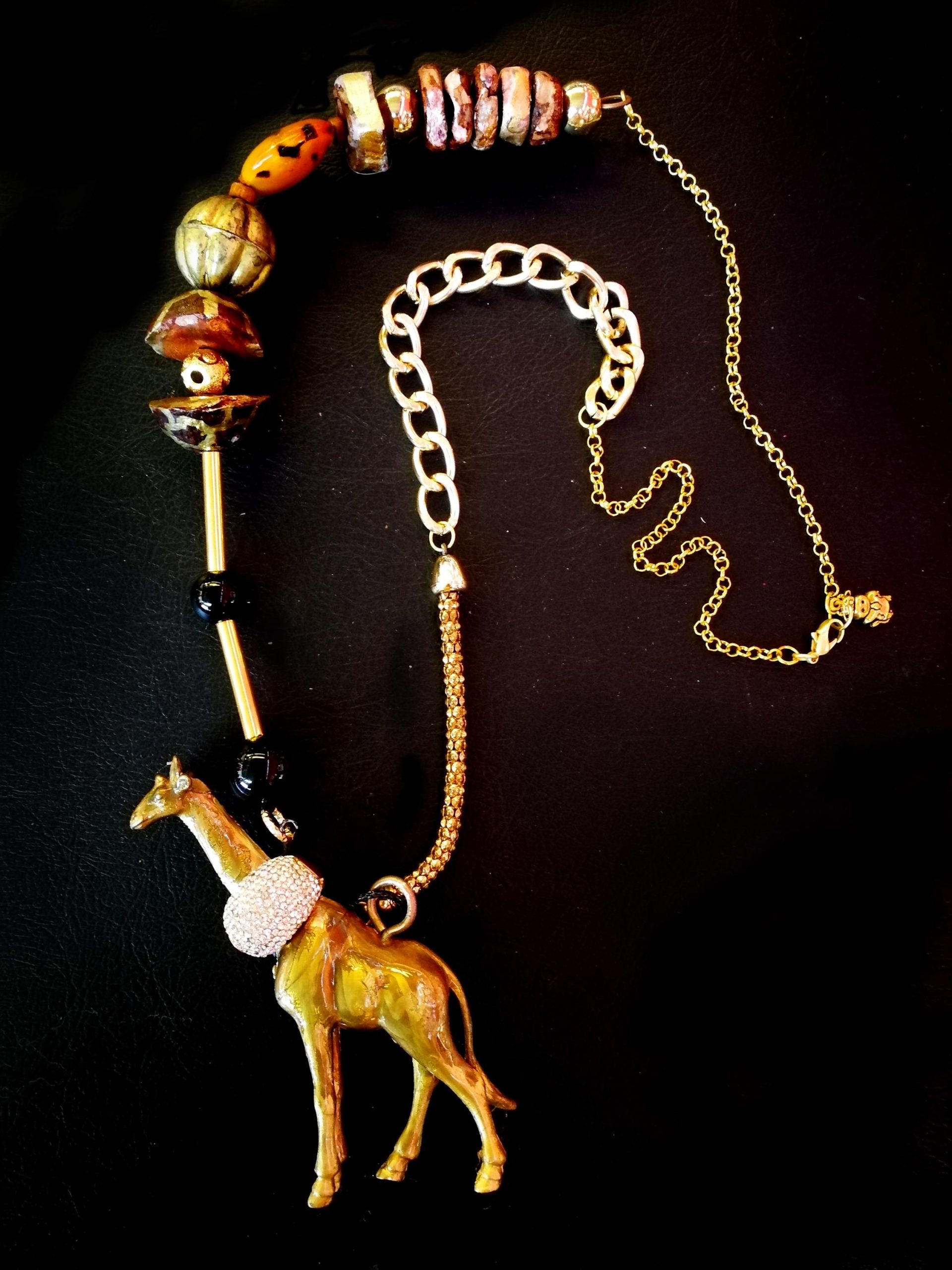 Designer Jewelry, Extravagant Pendant Animal, Giraffe Locket Statement Necklace Savana Wild Charm Beaded Chain