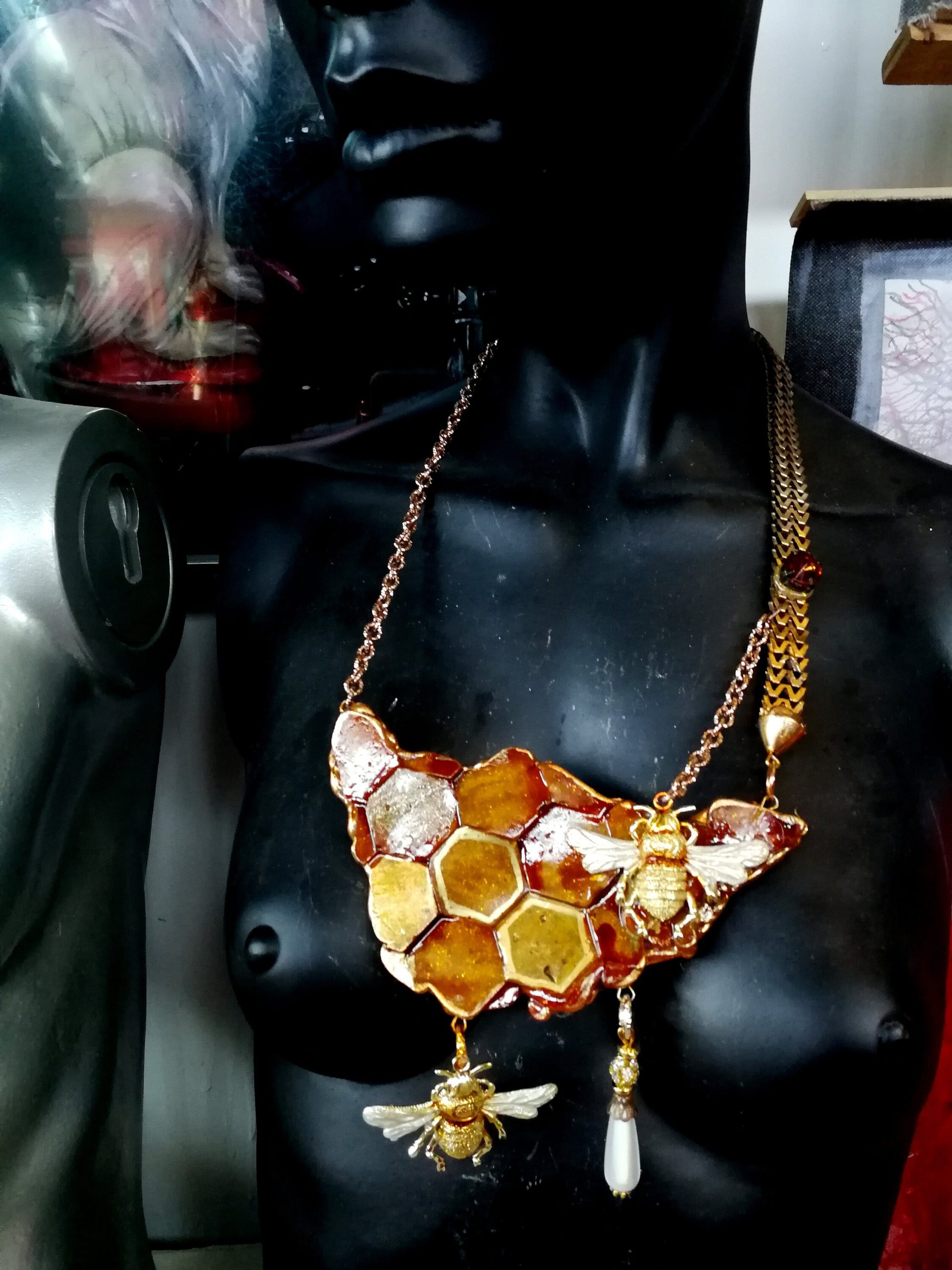 Statement Jewelry, Queen Bee Necklace Luxury Gold Bumble Honey Insect Pendant Sculptural Gemstone Charm