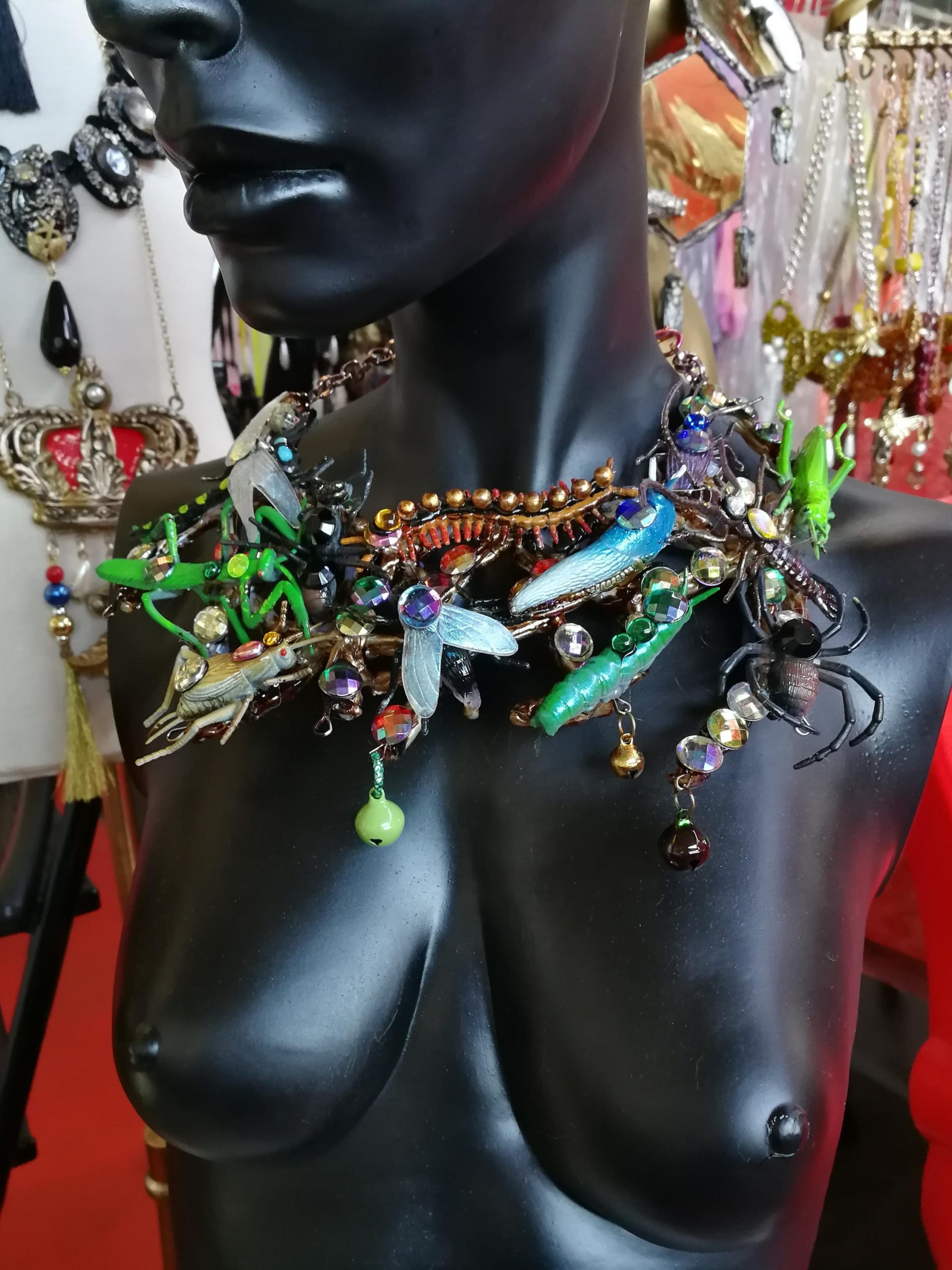 Chunky Insect Necklace, Brutalist Fly Bee Dragonfly Collar Bib