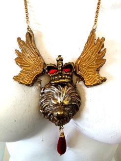 Winged Lion Jewelry, King Gold Bib Necklace, Royal Crown Collar Pearl Drop Pendant Charm