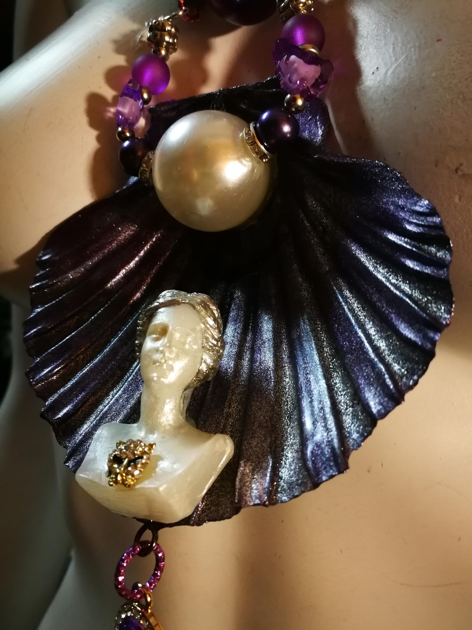 Shell Pendant Amethyst Statement Rhinestone Ball Accents Big Bold Chunky Necklaces Design Beaded Jewelry