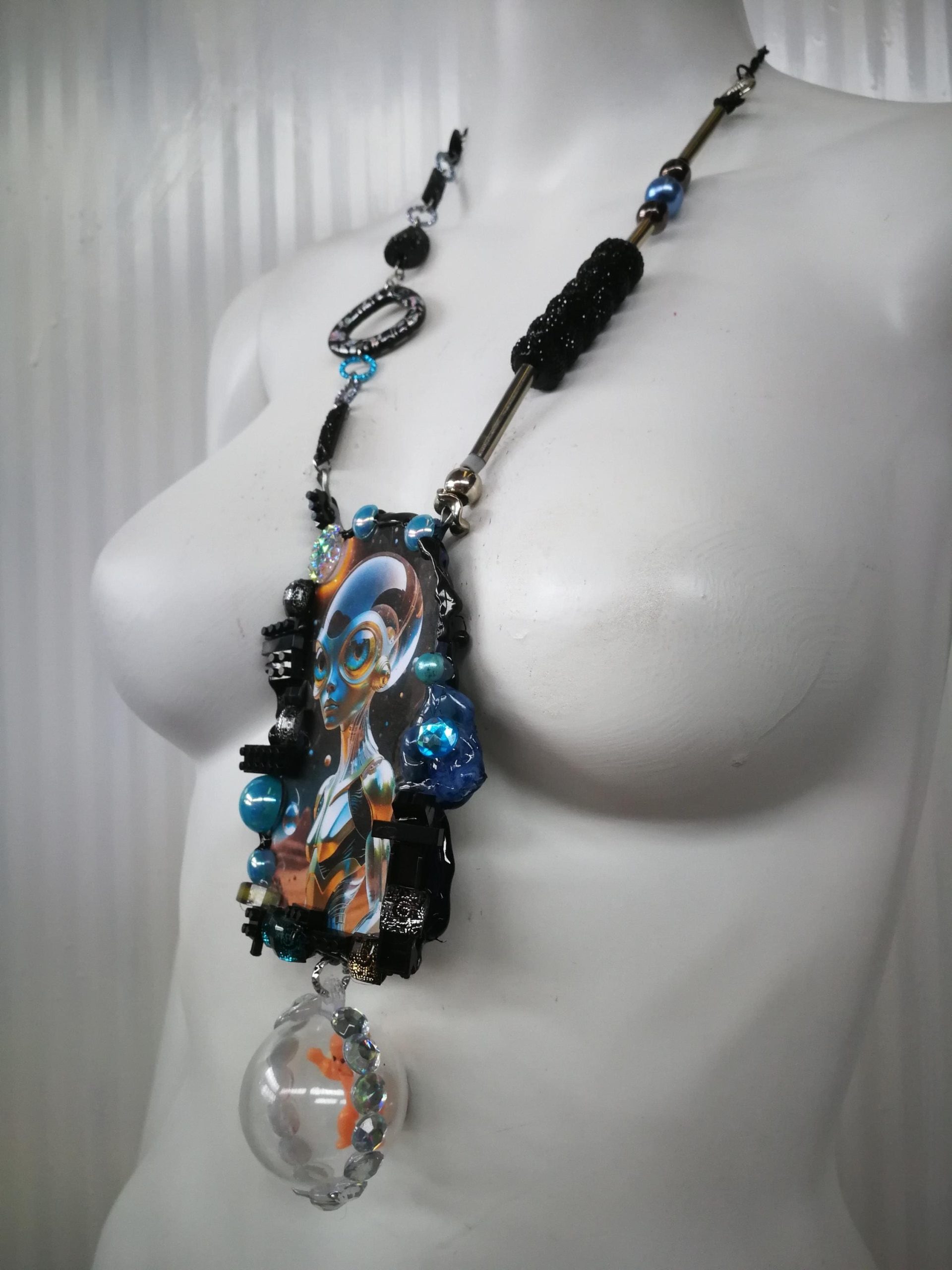 Futuristic Necklace Alien, Avant-garde UFO Jewelry, Area 51 Extraterrestrial E.T Designer Pendant Charm