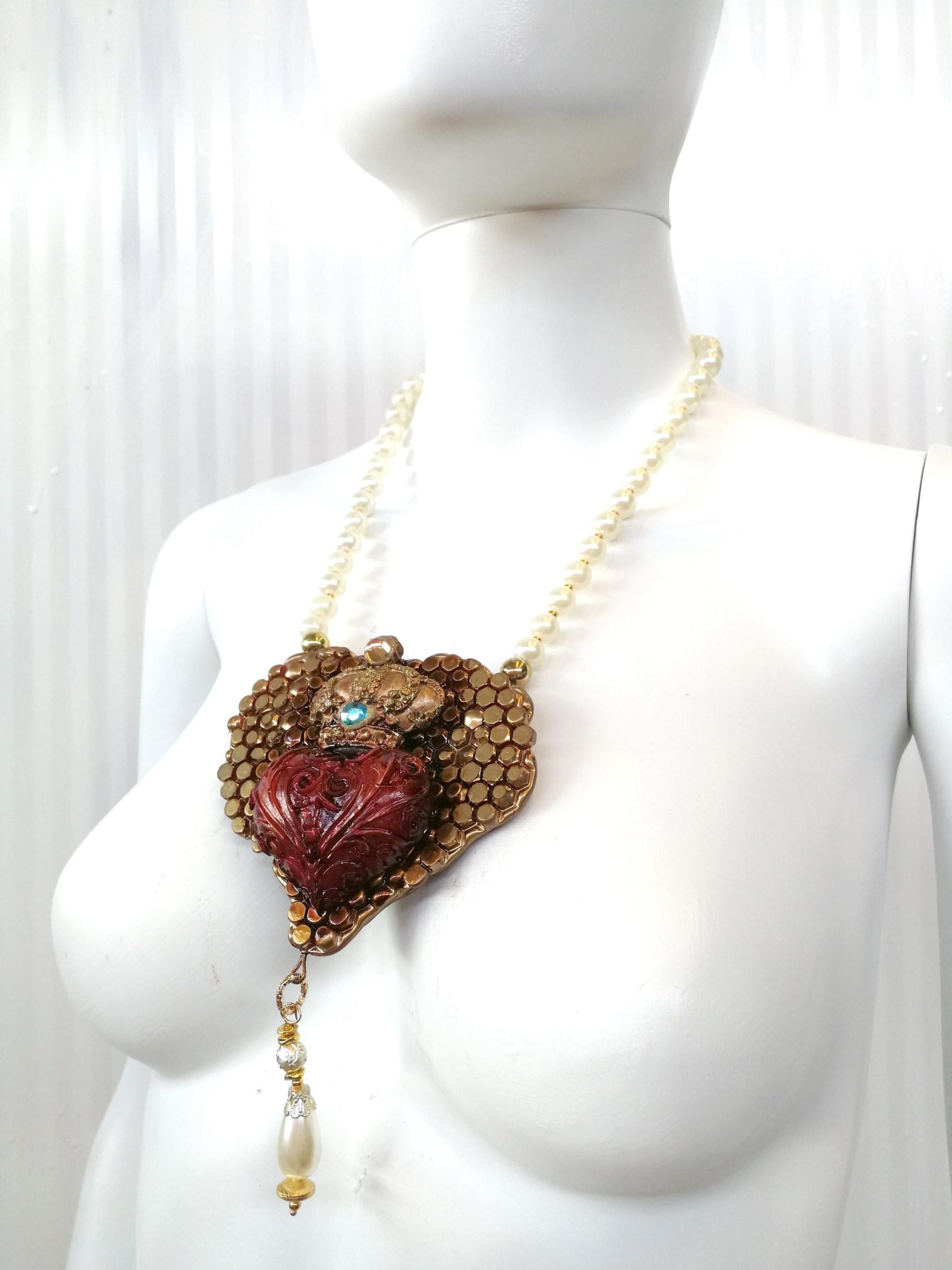 Luxury Necklace, Bee Nest Bumble Honey Pendant, Broken Heart Jewelry Charm Pearl Royal Crown