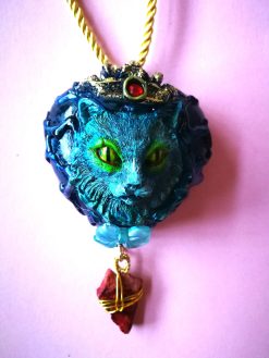 Cat Jewelry Necklace, 3D Sculptural Heart, Elegant Statement Stone Charm Animal Crown Maximalist Pendant