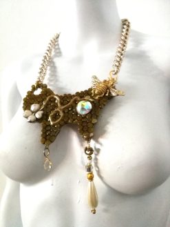 Queen Bee Necklace, Luxury Gold Honey Nest Pendant, Insect Statement Jewelry Charm Crystal Gold Chain