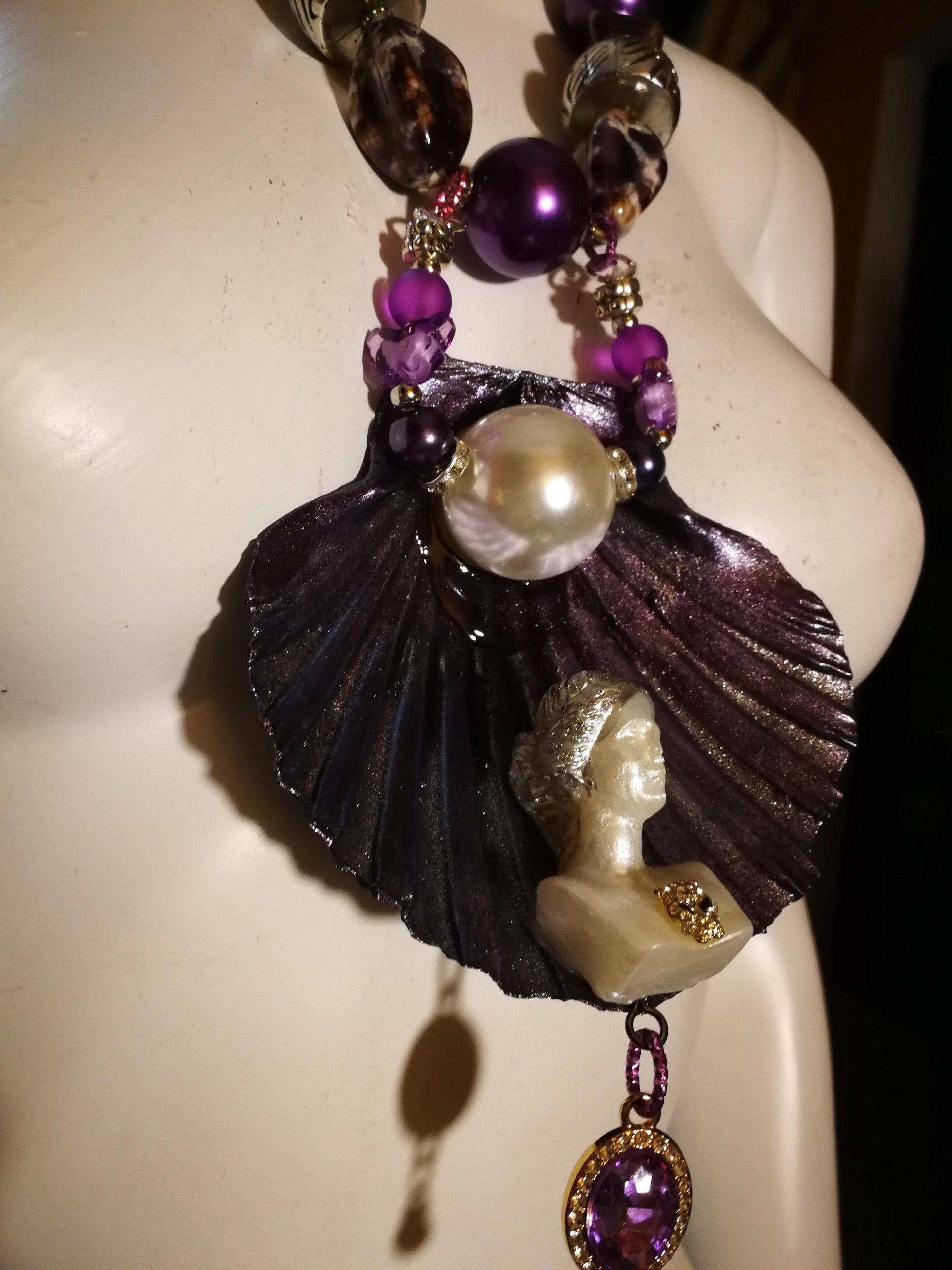 Shell Pendant Amethyst Statement Rhinestone Ball Accents Big Bold Chunky Necklaces Design Beaded Jewelry