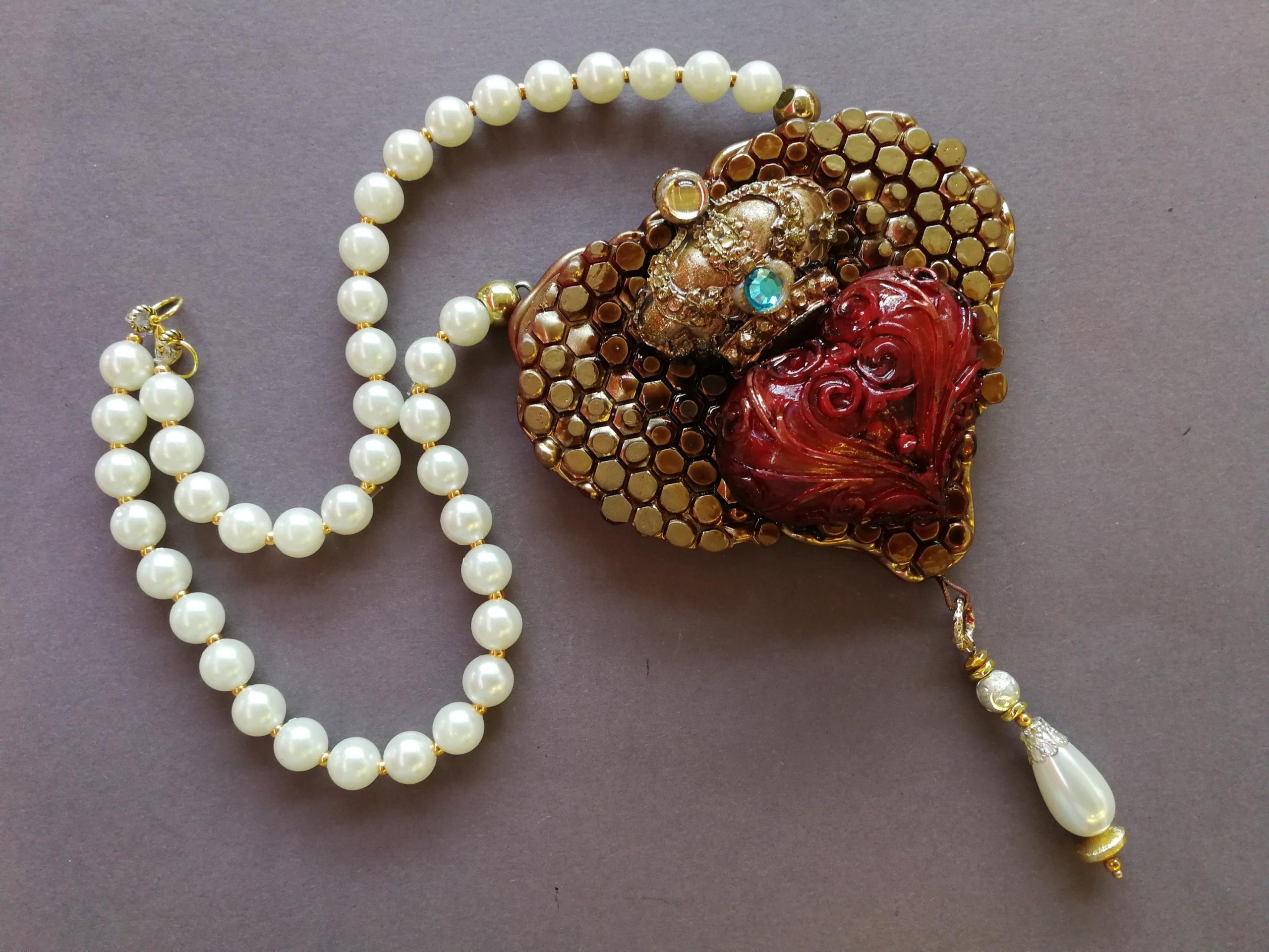 Luxury Necklace, Bee Nest Bumble Honey Pendant, Broken Heart Jewelry Charm Pearl Royal Crown