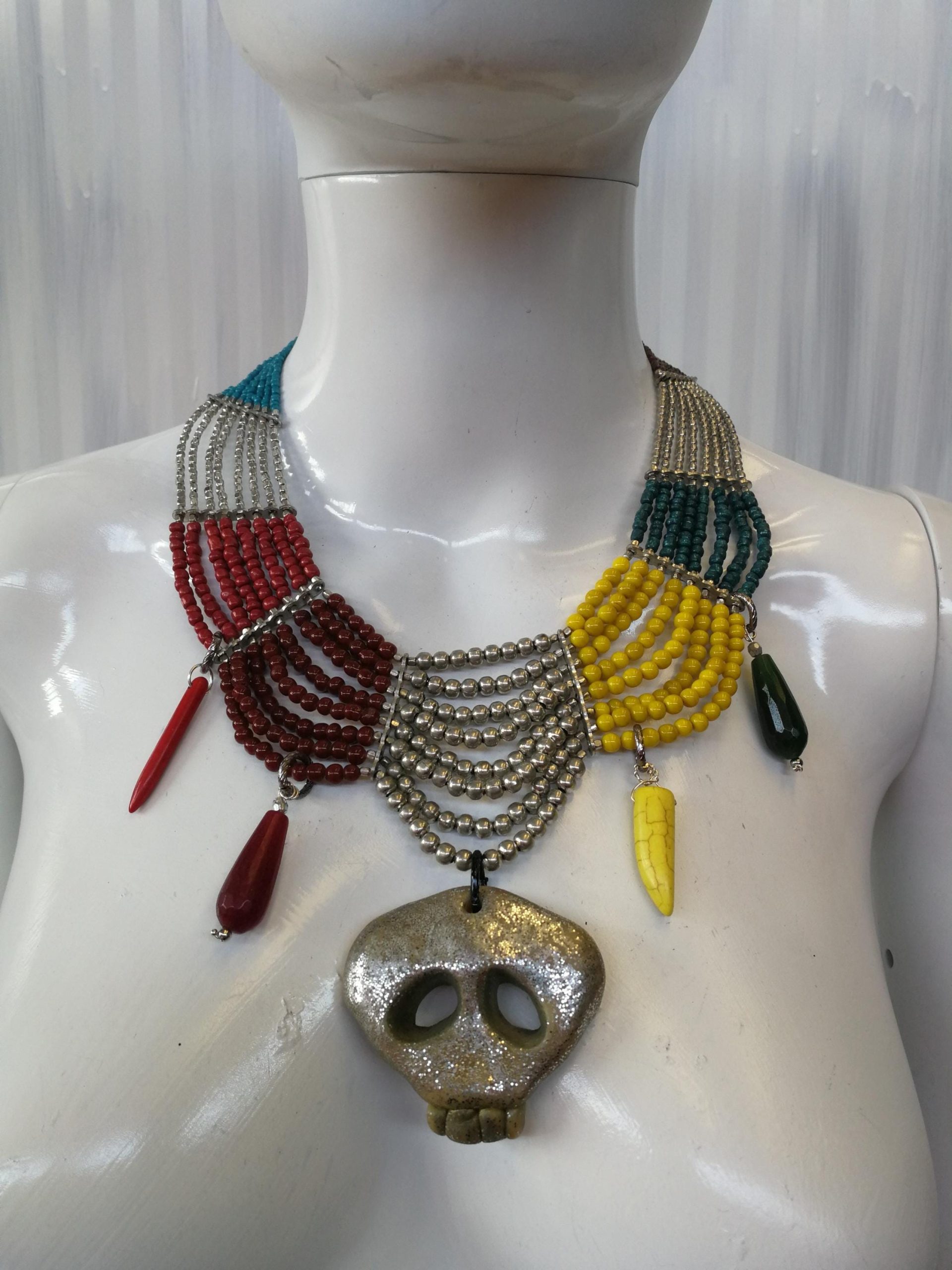 Mexican Jewelry, Ethnic Glamour Necklace, Whimsical Skull Pendant, Luxury Boho Charm Tribal Horn Gemstone