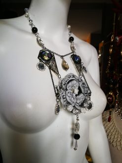 Baroque Luxury Jewelry Rococo Necklace Pendant Filigree Jewel Antique Cameo Bib - Image 21