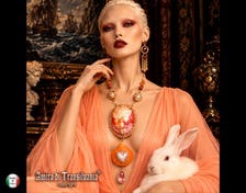 Cameo Necklace Baroque Pendant High End Couture Jewelry Statement Luxury Shell Jewel Aristocratic Portrait