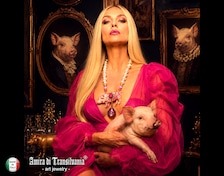 Pig Necklace Whimsical Statement Jewelry Animal Pendant Pearl Collar Oddities Eclectic Charm Beads & Strass