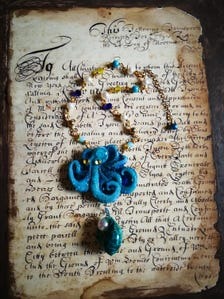 Octopus Necklace Fine Jewelry Statement Shell Pendant Sculpture Carving Couture Jewel Crystals & Gemstone Beads