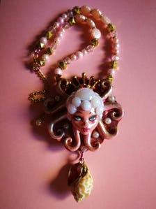 Octopus Pendant Fine Jewelry Statement Shell Necklace Sculpture Carving Couture Jewel Crystals & Gemstone Beads