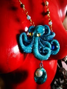 Octopus Necklace Fine Jewelry Statement Shell Pendant Sculpture Carving Couture Jewel Crystals & Gemstone Beads