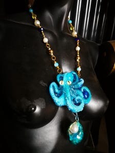 Octopus Necklace Fine Jewelry Statement Shell Pendant Sculpture Carving Couture Jewel Crystals & Gemstone Beads