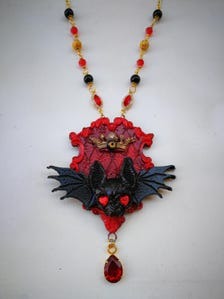 Bat Vampire Necklace Transylvania Jewelry Dracula Castle Baroque Gothic Luxury Pendant Aristocratic Blason